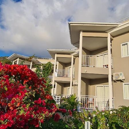 Harmony Self-Catering Apartments Beau Vallon  Extérieur photo